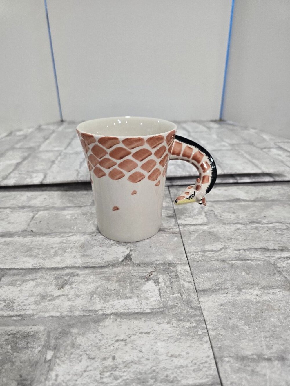 Pier 1 Giraffe Neck Handle Coffee Mug 3D Hand Painted Stoneware 16 Oz Retired
